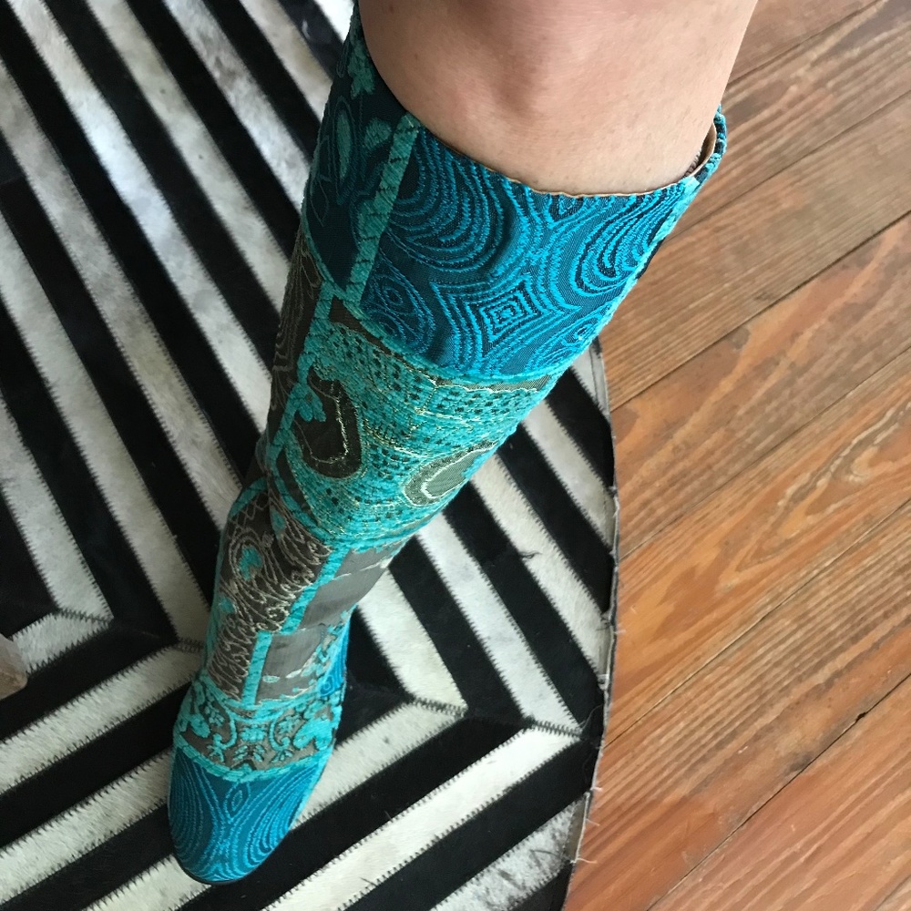 Embroidered Turkish boots